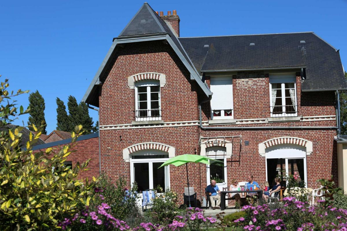 photo 0