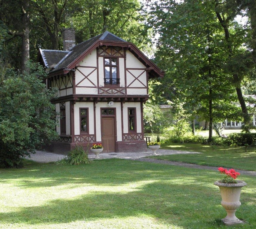 photo 0