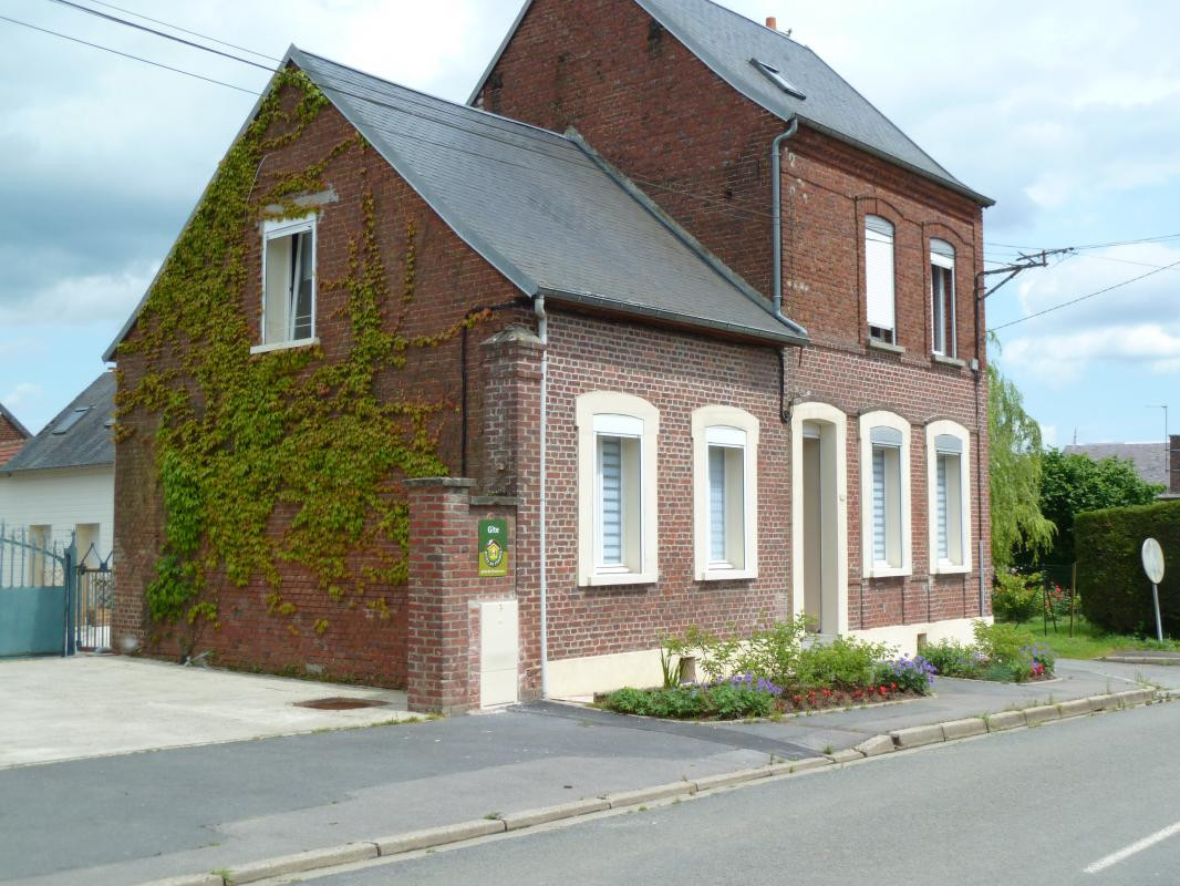 photo 0