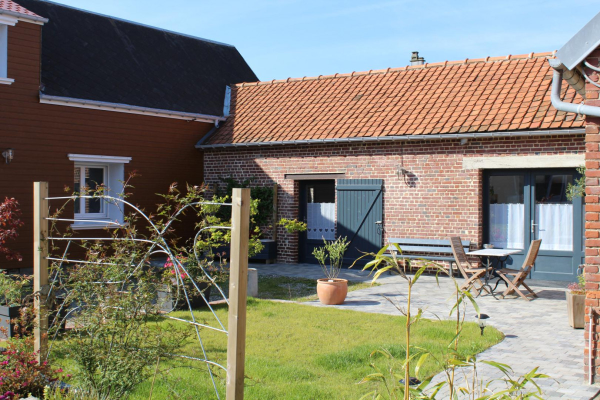 photo 0
