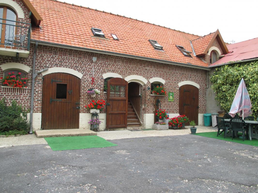 photo 0