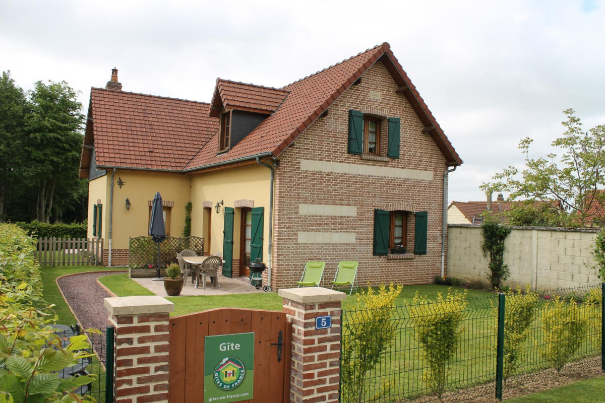 photo 0