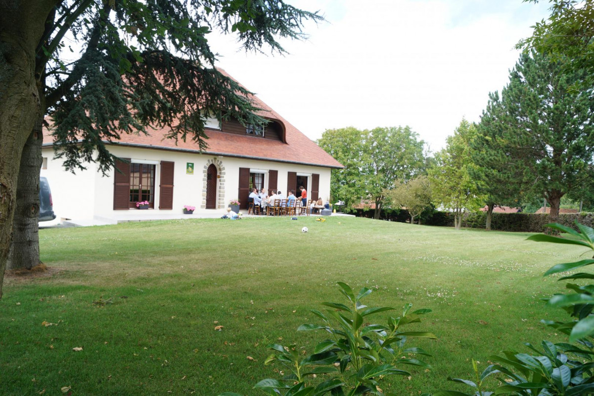 photo 0